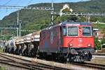 Re 420 294-1  Circus Knie  wird am 11.09.2020 in Wildegg AG gleich ihren Zug nach Luzern übernehmen.