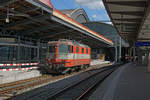 Impressionen der
 Swiss-Express -Maschine Re 420 109
vom 24. August 2020 im Bahnhof Basel SBB.
Auf Rangierfahrt nach der Ankunft.
Bei der Sanierung von Bahnhöfen kommen leider auch Bausstellen mit aufs Bild.
Foto: Walter Ruetsch 
