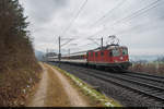 SBB Re 420 112-5 unterwegs mit IR36 1965 von Basel SBB nach Zürich HB und konnte hier am 07.12.2020 zwischen Frick und Hornussen aufgenommen werden.