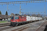 Re 420 235-4 durchfährt den Bahnhof Rupperswil. Die Aufnahme stammt vom 28.03.2022.
