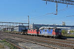 Doppeltraktion, mit den Loks 420 307-1 und 420 340-2 durchfährt am 27.10.2022 den Bahnhof Rupperswil.