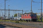Re 420 331-1 durchfährt am 25.10.2022 den Bahnhof Pratteln.