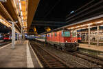 Am Abend des 30.10.2021 ist SBB Re 420 154 mit einem Fanzug in Bern eingetroffen