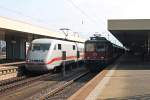 Während 401 586-3 auf Gleis 4 am 04.10.2014 auf seine Ausfahrt wartet, stand auf Gleis 3 in Basel Bad Bf die Re 4/4 11111 mit dem EC 6 (Chur HB/Zürich HB - Hamburg Altona), die zum Zeitpunkt