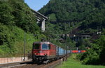 Re 420 240-4 mit einem KV Zug bei Biaschina 24.6.16
