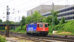 421 383-1 von SBB Cargo kommt als Lokzug aus Richtung Köln,Aachen-Hbf und fährt in Aachen-West ein bei Sonne und Wolken am Abend vom 11.6.2013.