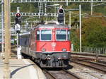 SBB - ICN Ersatzzug beim verlassen des Bahnhof Biel/Bienne am Schluss die Re 4/4 11125 am 15.09.2017