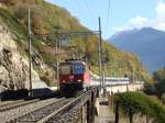 Die Re 4/4 II 11130 fhrt mit ihrem IC Brig-Basel in der Nhe von Lalden die Ltschberg-Sdrampe hinauf.