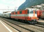 ex.Swiss Express Lok Re 4/4 II Nr.11109 mit einem Salon Restaurant Wagen des  Prestige Continental Express  am 03.06.07 in Erstfeld.