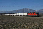 SBB CARGO Re 420 167-9 anstatt RAILCARE Rem 476 451
Re 420 167-9 Containerzug von RAILCARE bei Deitingen am 18. Februar 2019.
Foto: Walter Ruetsch