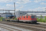 Re 420 115-8 durchfährt am 30.05.2023 den Bahnhof Rupperswil.