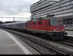 SBB - 420 196 mit Liege/Schlafwagen im HB Zürich am 26.11.2023