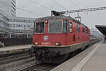 Re 420 267-7 durchfährt am 29.02.2024 solo den Bahnhof Pratteln.