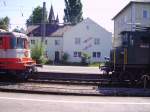 Auch die SBB war am Bahnhoffest in Lindau vertreten. Links die
Re 4/4  11109 in den SwissExpress Farben und rechts die historiche Ae 4/7 10905.
Lindau 14.07.07