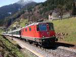 Re 4/4 II 11158 mit IR aus Locarno bei Intschi am 28.03.2008