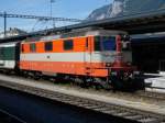 Die Re 4/4 10008, eine der 3 letzten SwissExpress Lokomotiven im SBB Planbetrieb.