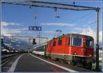 RE3815 nach Chur fhrt in Bad Ragaz ein. (02.12.2008)