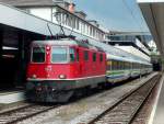 Re 4/4II 11128 mit der Voralpenexpress in Bahnhof Herisau am 06.08.10