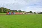 Glckstreffer bei Elgg: Eem 923 007-9+003-8 und die Re 4/4 II 11174 und 11249 ziehen einen Gterzug von St. Gallen nach Winterthur, 17.10.2012.