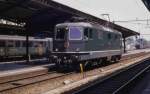 Eine RE 4/4, Lok 11273 der SBB, durchfhrt solo am 
17.6.1983 den Bahnhof Rorschach am Bodensee.