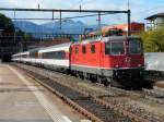 SBB - Re 4/4  11196 mit IR bei der einfahrt im Bahnhof Bellinzona am 18.09.2013