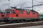 Re 4/4 II 11292 beim Güterbahnhof in Muttenz. Die Aufnahme stammt vom 23.03.2014.