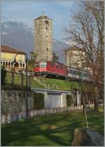 Kurz vor der Ankunft in Locarno konnte ich die SBB Re 4/4 II 11125 mit dem Interregio 2173 Basel - Locarno fotografieren.
18. März 2014