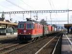 SBB - Re 4/4  11263 mit Güterzug unterwegs bei der durchfahrt in Rupperswil am 07.03.2015