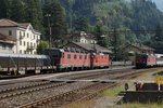 SBB:  SBB-Lok-Treffen  anlässlich einer Begegnung zwischen einem IR Locarno-Basel und einem Güterzug mit einer Re 10/10 in Faido am 13.
