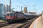 Durchfahrt am 05.08.2015 von Re 420 178-6 mit einem Autozug in Basel Bad Bf über Gleis 1 in Richtung Rangierbahnhof Muttenz.