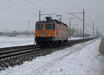 SBB: Die Re 420 320-4 als Lokzug bei Grenchen am 24.