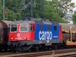 Die 421 372-4 von SBB Cargo kam am 23.07.2010 ganz berraschend mit einem Autozug durch Kln West.