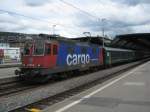 Re 421 371 mit dem IR 1776 in Zrich HB, 05.09.2011.