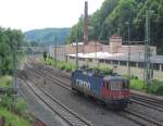 421 397-1 der SBB Cargo durchfhrt am 09. Juli 2013 solo den Kronacher Bahnhof in Richtung Saalfeld.