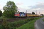 421 383-1 mit geschlossenen ARS-Autotransportwagen in Fahrtrichtung Norden. Aufgenommen kurz vor Eschwege am 28.05.2013.