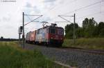 421 393-0 SBB Cargo mit einem Metrans Containerzug aus Richtung Wittenberge kommend in Stendal und fuhr in Richtung Magdeburg weiter.