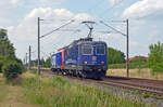 421 379 überführte am 30.06.22 die in Dessau hauptuntersuchte 474 013 der SBB Cargo durch Greppin zurück in die Schweiz.