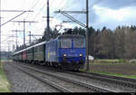 WRS - Lok 430 111 mit Extrazug unterwegs bei Lyssach in Richtung Burgdorf am 09.04.2022