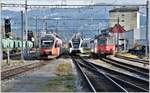 4024 035-0 nach Bregenz, 526 796-8 nach St.Gallen und Widmer Rail Services AG 436 115-0. (14.11.2017)