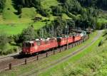 Re 436 114 + Re 436 112 + Re 436 115 mit einem Containerzug am 29.08.2012 unterwegs bei Wassen. 
