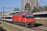 Re 460 046-6 fährt Richtung Basel SBB.