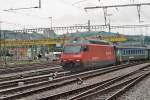 Die Re 460 070-6  anscheinend namenlos  am 17.09.2005 im zrcher HB.