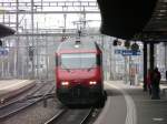 SBB - 460 071-4 im Bahnhof Aarau am 07.04.2013