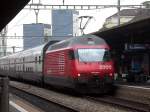 Interregio Luzern-Zrich Flughafen geschoben von Re 460 094-6 verlsst den Bahnhof Zrich Oerlikon.