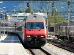 SBB - 460 098-7 unterwegs nach Lausanne bei der einfahrt im Bahnhof Sion am 22.09.2014