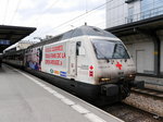 SBB - Werbelok 460 041-7 im Bahnhof Genf am 04.06.2016