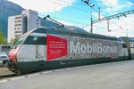 MobilBonus Werbelok Re 460 031 mit dem IC nach Romanshorn, am 28.10.2014 in Brig.