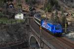 460 007 (AutoBahn) mit EC 172 - nach Zrich - bei Wassen (26.03.2007)