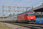 Re 460 103-5 fährt Richtung Bahnhof SBB. Die Aufnahme stammt vom 26.03.2018.