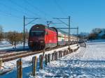 Re 460 046-6  Polmengo  mit einem IC 2000 am 23.12.03 bei Algetshausen-Henau